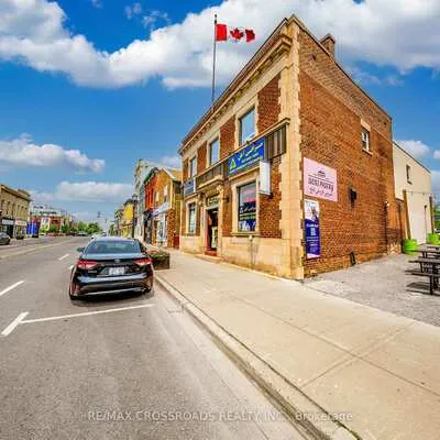 15221, Yonge, Aurora Village, Aurora