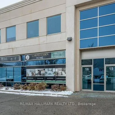 125,&nbsp;Don Hillock, Bayview Southeast, Aurora