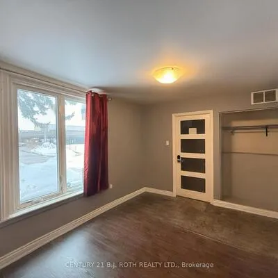 58, Mary, Lakeshore, Barrie