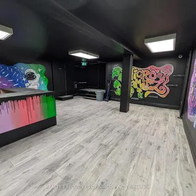 15, Dunlop, City Centre, Barrie