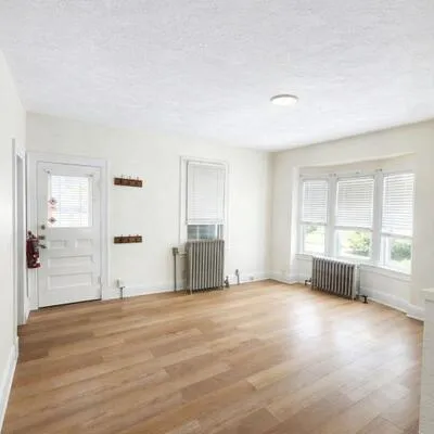 54,&nbsp;Ferndale, 400 North, Barrie