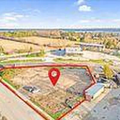 444,&nbsp;Blake, Codrington, Barrie
