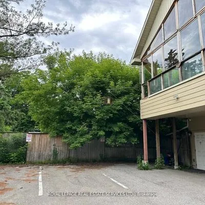 100,&nbsp;Essa, Allandale Centre, Barrie