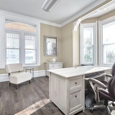 30,&nbsp;Mary, City Centre, Barrie