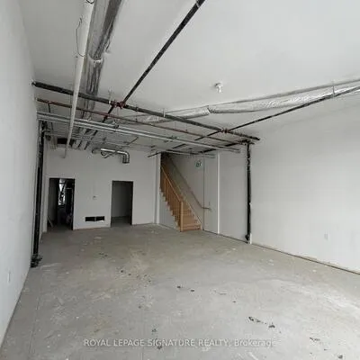 200, Dissette, Bradford, Bradford West Gwillimbury