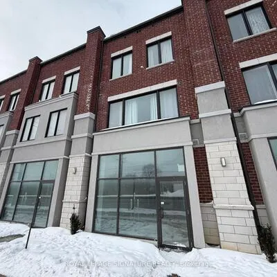 200,&nbsp;Dissette, Bradford, Bradford West Gwillimbury
