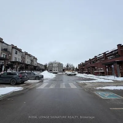 220,&nbsp;Dissette, Bradford, Bradford West Gwillimbury