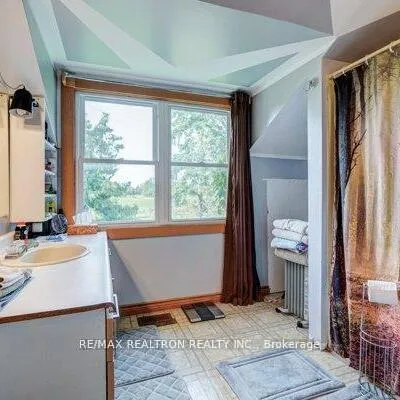 3930,&nbsp;Yonge, Rural Bradford West Gwillimbury, Bradford West Gwillimbury