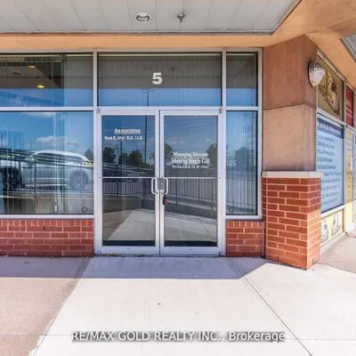 351, Parkhurst, Parkway Belt Industrial Area, Brampton