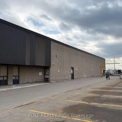 286,&nbsp;Rutherford, Steeles Industrial, Brampton
