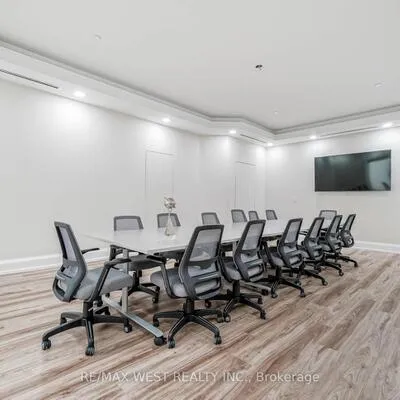 7956,&nbsp;Torbram, Steeles Industrial, Brampton