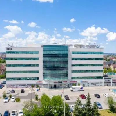 2250,&nbsp;Bovaird, Sandringham-Wellington, Brampton