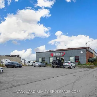 42,&nbsp;Stafford, Brampton East Industrial, Brampton
