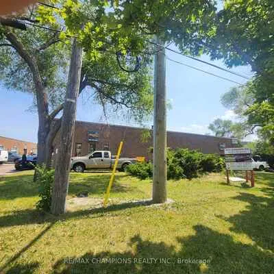 227,&nbsp;Advance, Steeles Industrial, Brampton