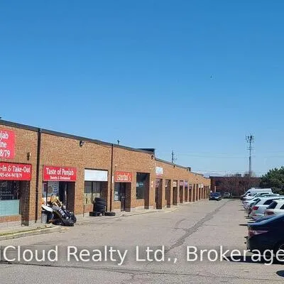 8, Strathearn, Steeles Industrial, Brampton
