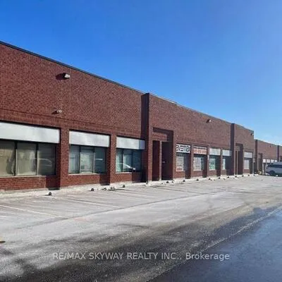 2084,&nbsp;Steeles, Bram West, Brampton