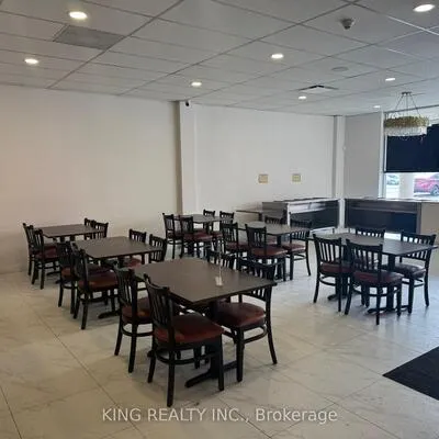 36, Avondale, Avondale, Brampton