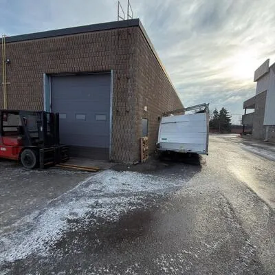 211,&nbsp;Wilkinson, Steeles Industrial, Brampton