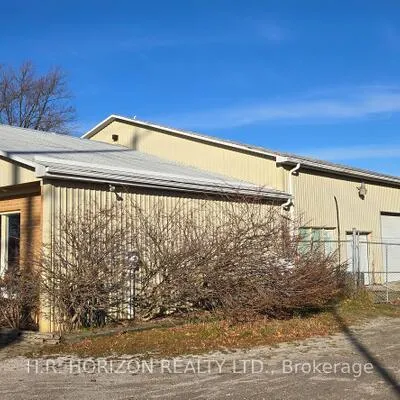 13785,&nbsp;Highway 27, Rural King, King