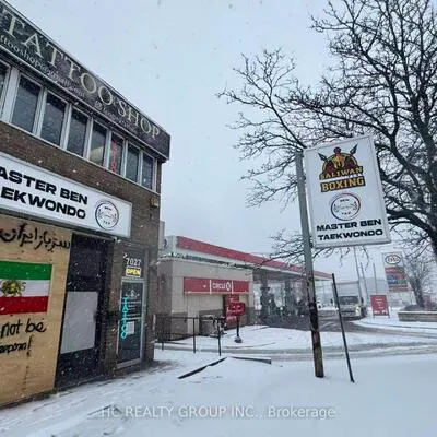 7027, Yonge, Grandview, Markham