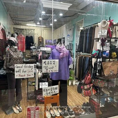 7181,&nbsp;Yonge, Thornhill, Markham