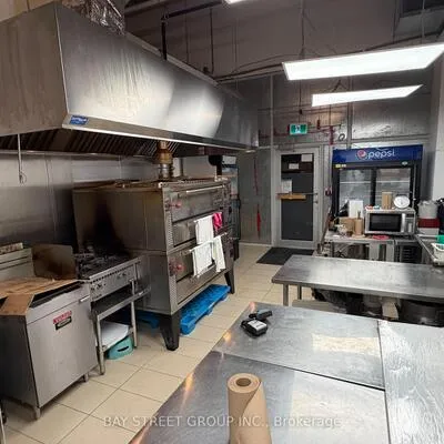 9390, Woodbine, Cachet, Markham