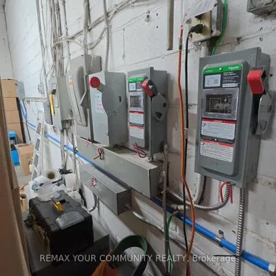 271, Amber, Milliken Mills West, Markham