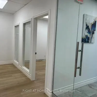 145,&nbsp;Royal Crest, Milliken Mills West, Markham