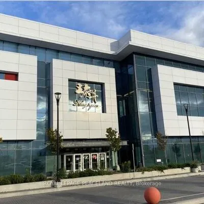 9390,&nbsp;Woodbine, Cachet, Markham