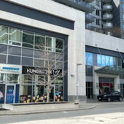 7163,&nbsp;Yonge, Thornhill, Markham