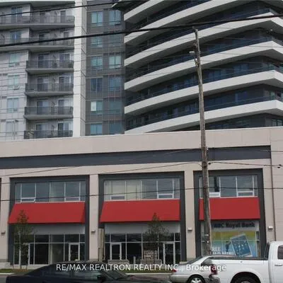 7163, Yonge, Thornhill, Markham