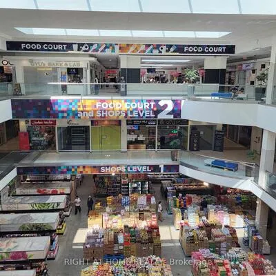 7181,&nbsp;Yonge, Thornhill, Markham