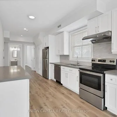 352, Main, Old Markham Village, Markham