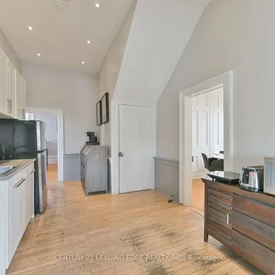 202,&nbsp;Main, Old Markham Village, Markham