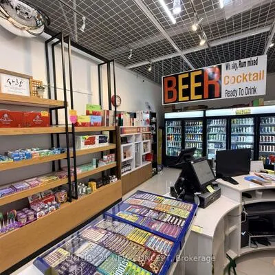 7181, Yonge, Grandview, Markham