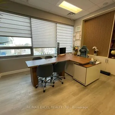 7163,&nbsp;Yonge, Grandview, Markham