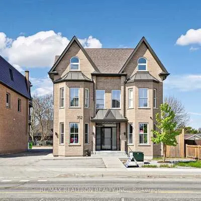 352,&nbsp;Main, Old Markham Village, Markham