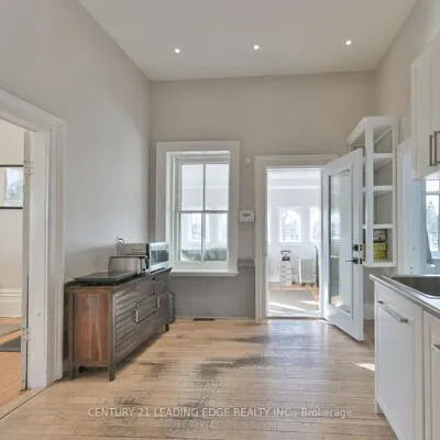 202,&nbsp;Main, Old Markham Village, Markham