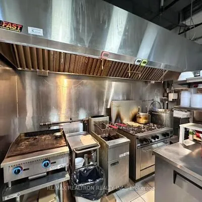 7181,&nbsp;Yonge, Grandview, Markham