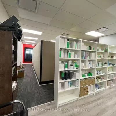 9390,&nbsp;Woodbine, Cachet, Markham