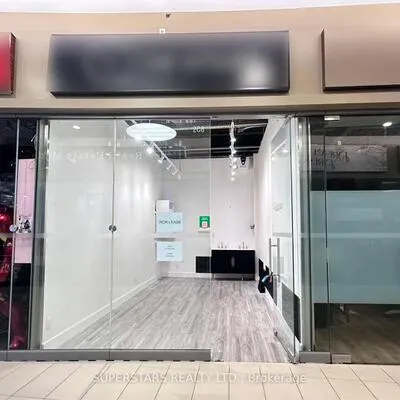 9390,&nbsp;Woodbine, Cachet, Markham