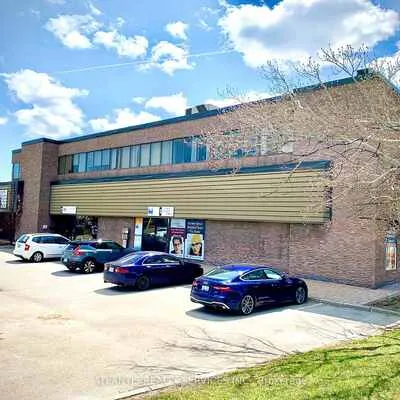 1351,&nbsp;Matheson, Northeast, Mississauga