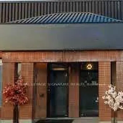 803,&nbsp;Dundas, Dixie, Mississauga