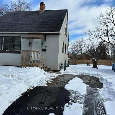 19,&nbsp;Pearl, Streetsville, Mississauga
