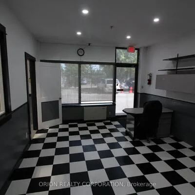1095,&nbsp;Strathy, Lakeview, Mississauga