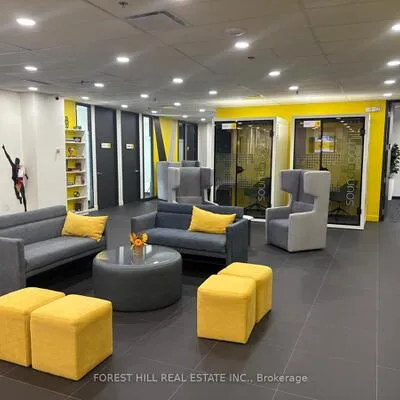 350,&nbsp;Burnhamthorpe, City Centre, Mississauga