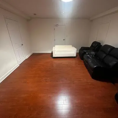 224,&nbsp;Queen, Streetsville, Mississauga