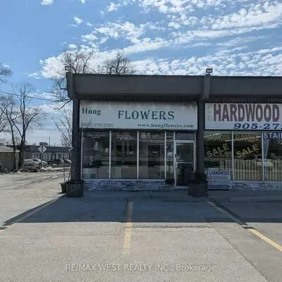 1872,&nbsp;Dundas, Dixie, Mississauga