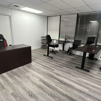 1744,&nbsp;Meyerside, Northeast, Mississauga