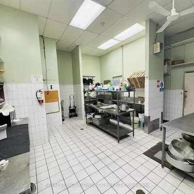 1300,&nbsp;Britannia, Northeast, Mississauga